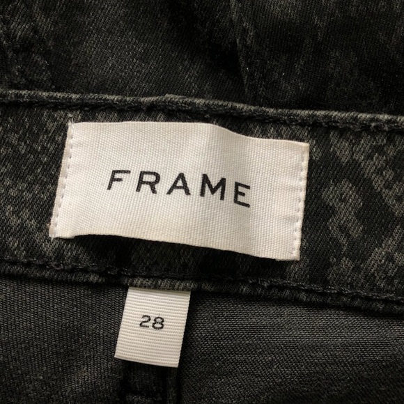 Frame Le Skinny de Jeanne Tonal Python Print Mid Rise Jeans - Picture 12 of 13